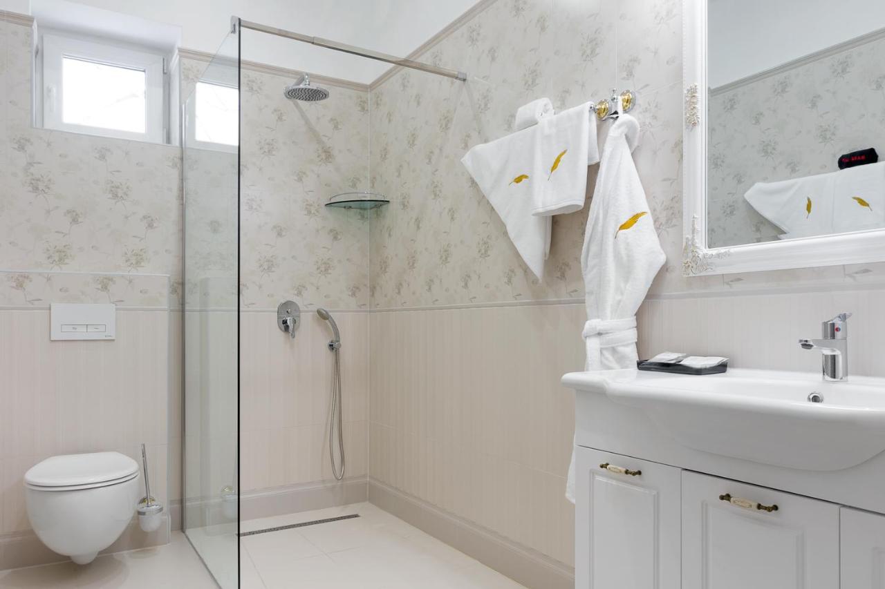Notarius Vendeghaz Bed & Breakfast Poroszlo Bagian luar foto